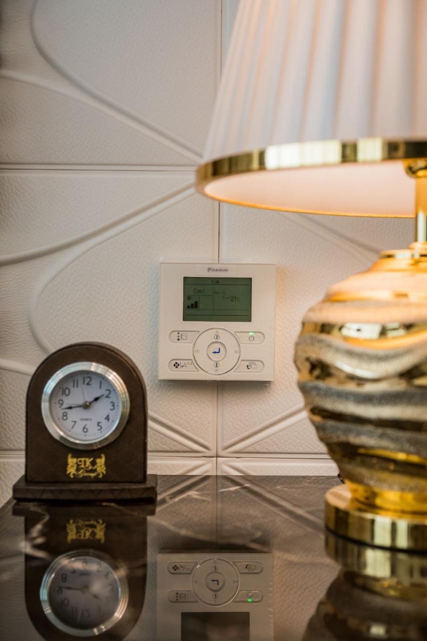 Lk Emerald Beach - Sha Extra Plus Pattaya Dış mekan fotoğraf A Honeywell Home Security System